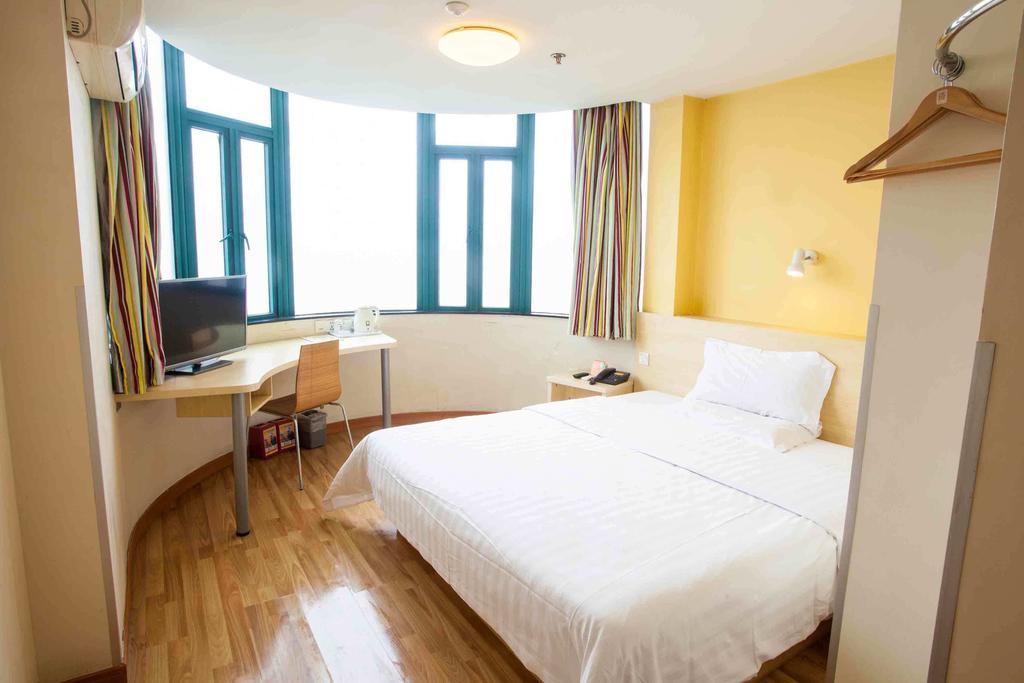 7Days Inn Loudi Walking Street Стая снимка