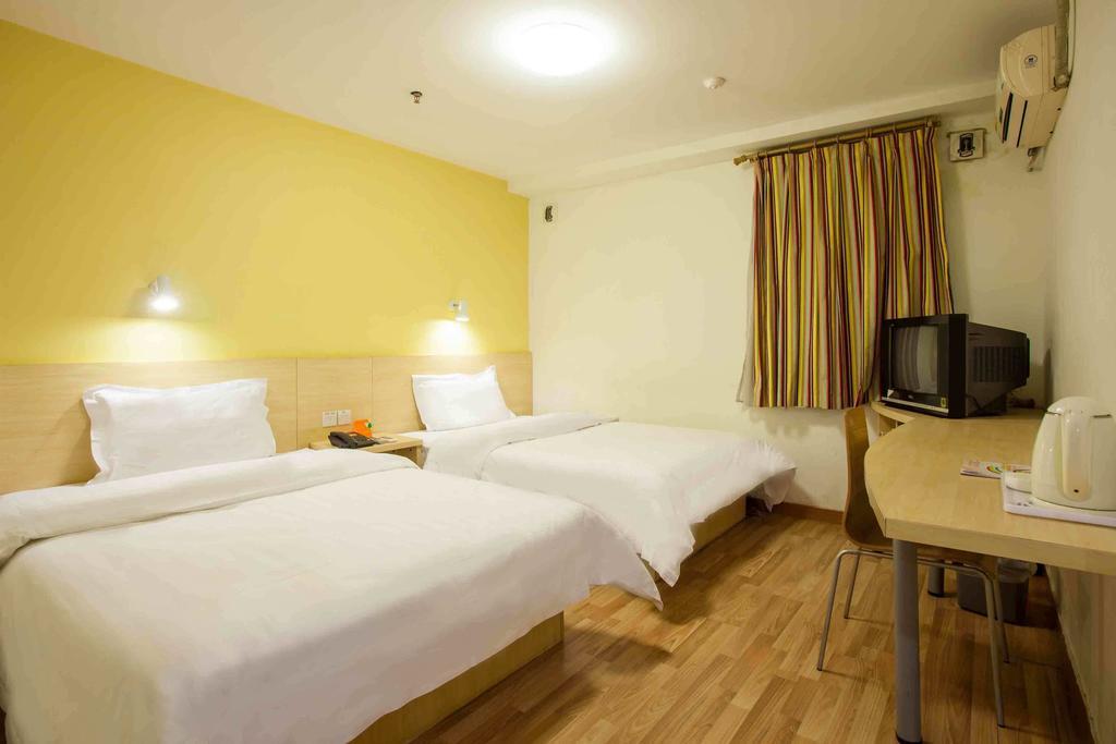 7Days Inn Loudi Walking Street Стая снимка